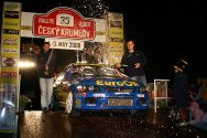 Rallye Český Krumlov: Slavnostní vyhlášení výsledků na cílové rampě - Pech / Uhel